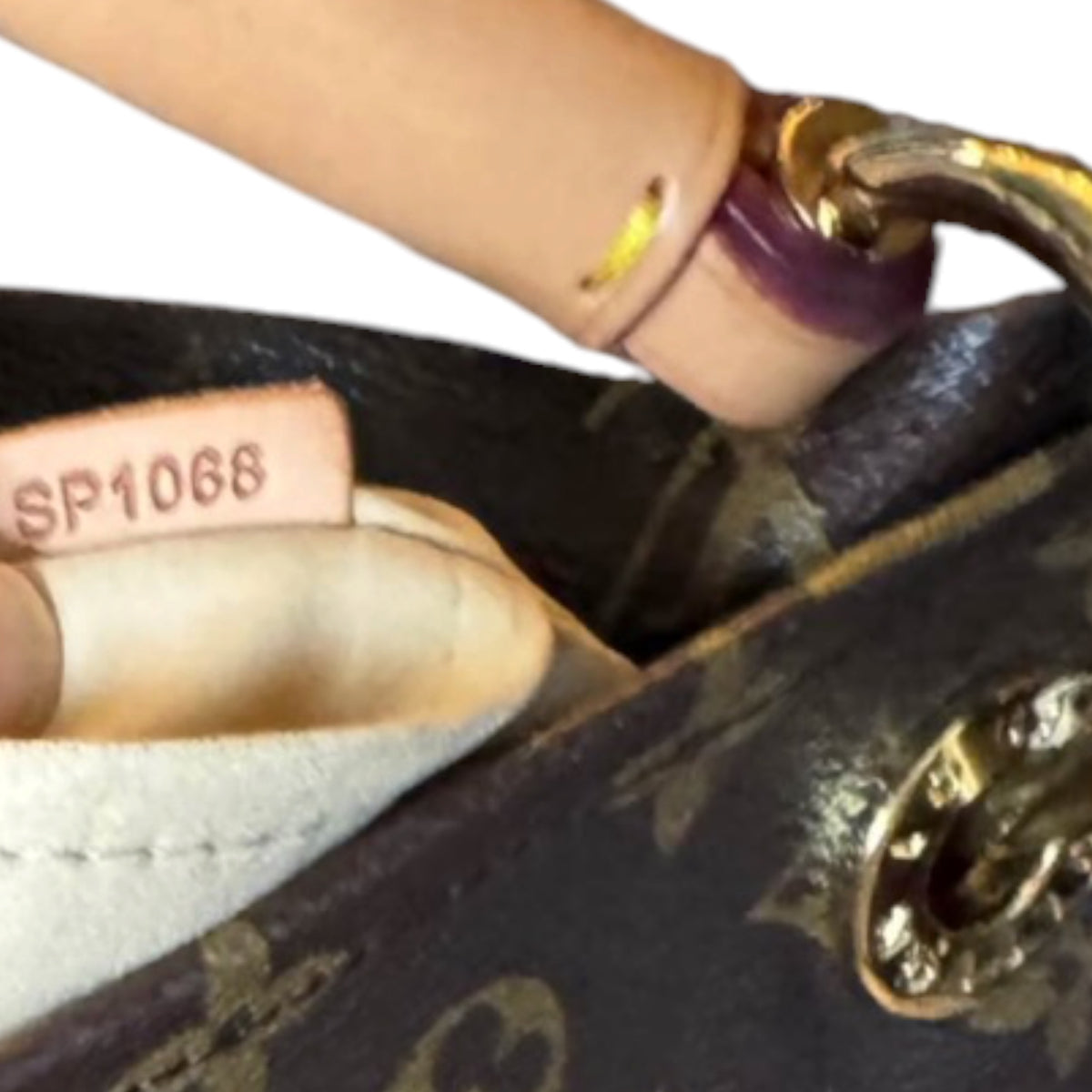 Louis Vuitton Monogram Artsy MM