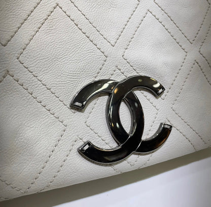 CHANEL Diamond Stitch Tote Bag | White Caviar Leather