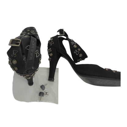 Chanel black cloth heels from the Fall/Winter 2003 collection